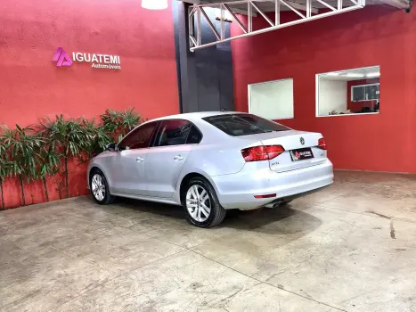 JETTA 2.0 TSI HIGHLINE 211CV GASOLINA 4P TIPTRONIC