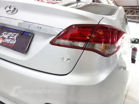 HB20S - 1.6 COMFORT PLUS 16V 4P MANUAL