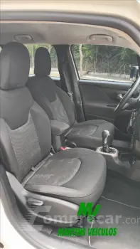 RENEGADE 1.8 16V Longitude