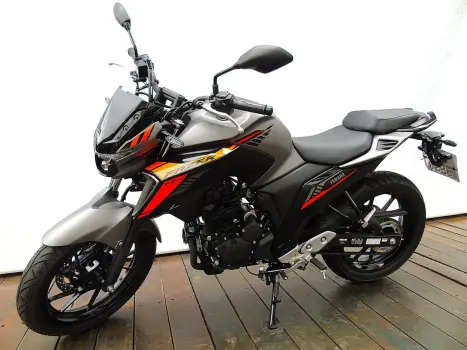 YAMAHA FZ25 FAZER CONNECTED ABS