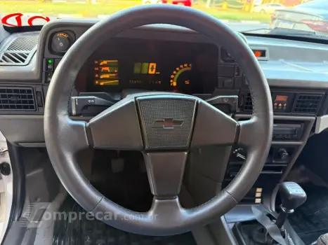 KADETT 2.0 MPFI GSI 8V GASOLINA 2P MANUAL