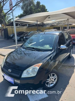 FORD FIESTA 1.6 MPI Sedan 8V 4 portas
