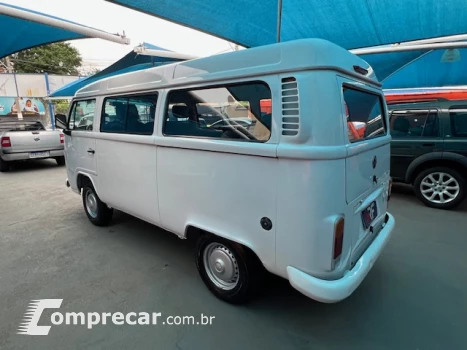 Kombi 1.4 FLEX STD 9 LUGARES