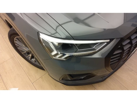 Q3 1.4 35 TFSI Black S Line S Tronic