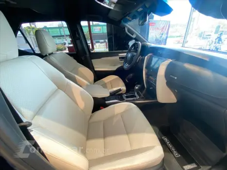 HILUX SW4 2.8 D-4D TURBO DIESEL DIAMOND 7L 4X4 AU