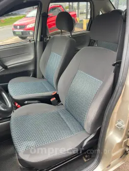 CLASSIC 1.0 MPFI Sedan 8V