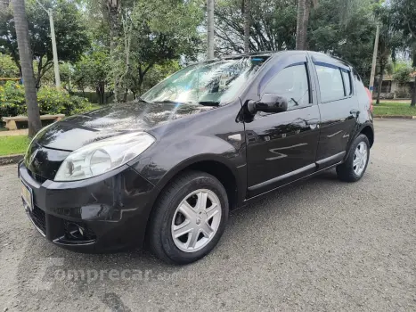 Renault SANDERO 1.6 Expression 8V 4 portas