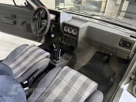 Voyage 1.8 Cl 8V Álcool 2P Manual