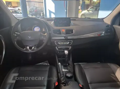 FLUENCE - 2.0 DYNAMIQUE PLUS 16V 4P AUTOMÁTICO