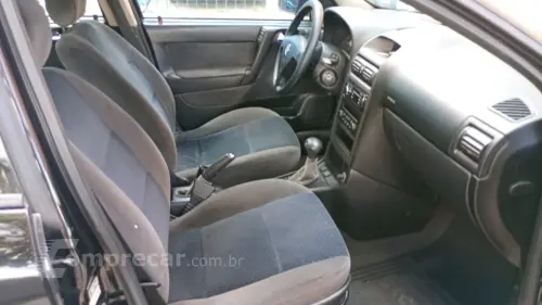 ASTRA 2.0 MPFI Elegance Sedan 8V Multipower