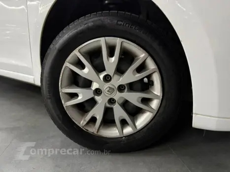 LOGAN 1.0 12V SCE FLEX ZEN MANUAL