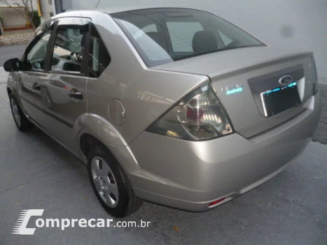 FIESTA 1.6 MPI Class Sedan 8V