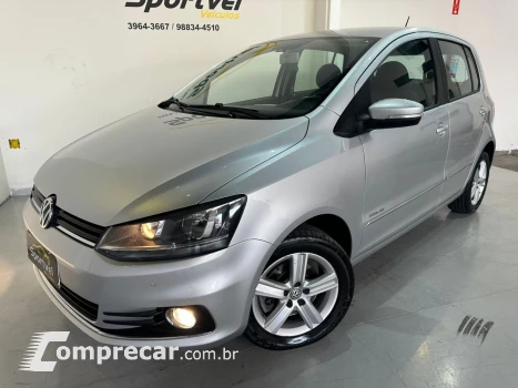 Volkswagen Fox Highline1.6 Flex 16V 5p 4 portas