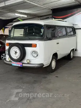 Volkswagen Kombi Standard/ Luxo/ Série Prata 3 portas