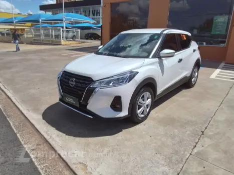 NISSAN KICKS 1.6 16V FLEXSTART ACTIVE XTRONIC 4 portas