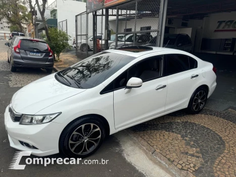 Honda Civic Sedan EXS 1.8/1.8 Flex 16V Aut. 4p 4 portas