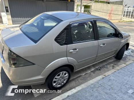 FIESTA 1.6 MPI First Sedan 8V