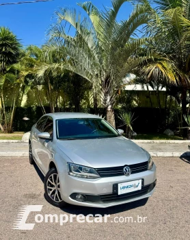 Volkswagen JETTA 2.0 Comfortline 4 portas