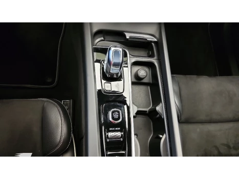 Volvo XC60 2.0 T8 HYBRID R-DESIGN AWD GEARTRONIC 5 portas