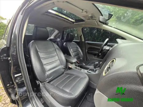 FOCUS 2.0 GHIA SEDAN 16V FLEX 4P AUTOMÁTICO