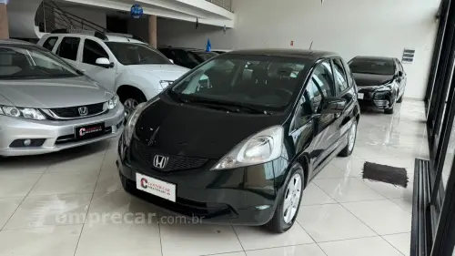 Honda FIT 1.4 LX 16V 4 portas
