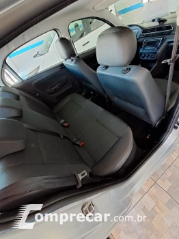 VOYAGE 1.0 12V MPI Totalflex