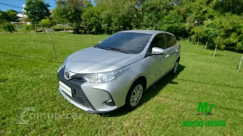 Toyota YARIS 1.5 16V XL 4 portas