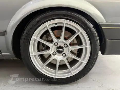 Voyage 1.8 Cl 8V Álcool 2P Manual