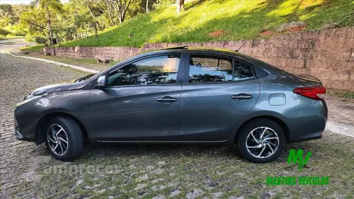 YARIS 1.5 16V Sedan XLS Connect