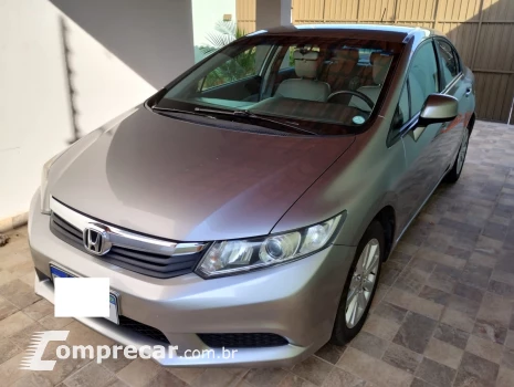 Honda CIVIC 1.8 LXS 16V 4 portas