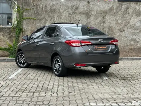 YARIS 1.5 16V FLEX SEDAN XLS CONNECT MULTIDRIVE