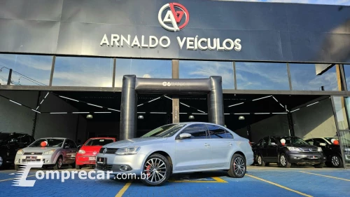 Volkswagen JETTA Comfortline 2.0 T.Flex 8V 4p Tipt. 4 portas