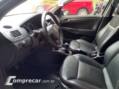 VECTRA HATCH - 2.0 MPFI GT-X HATCH 8V 4P MANUAL