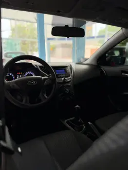 HB20 1.6 Comfort Plus 16V