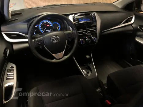 Yaris 1.5 16V Flex Sedan Xl Live Multidrive