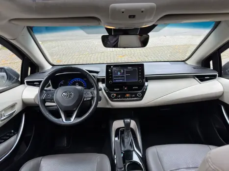 COROLLA 1.8 VVT-I Hybrid Altis Premium