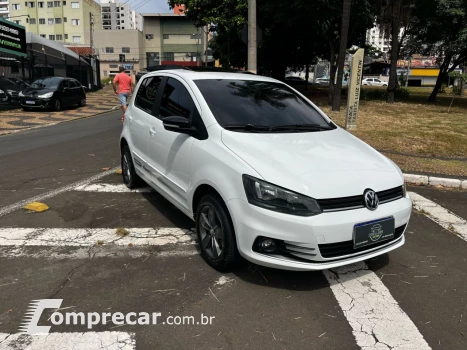 Volkswagen Fox Connect 1.6 Flex 8V 5p 4 portas