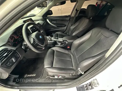 320I 2.0 Sport 16V Turbo Active