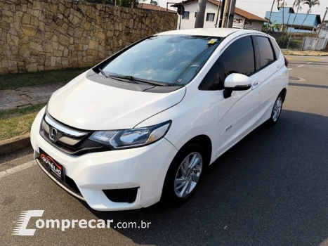 Honda FIT 1.5 LX 16V 4 portas