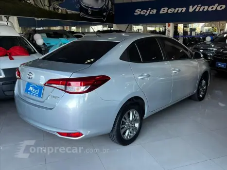 YARIS 1.5 16V FLEX SEDAN XL LIVE MULTIDRIVE