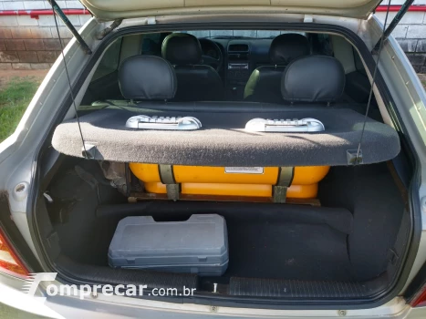 ASTRA 2.0 MPFI Comfort 8V