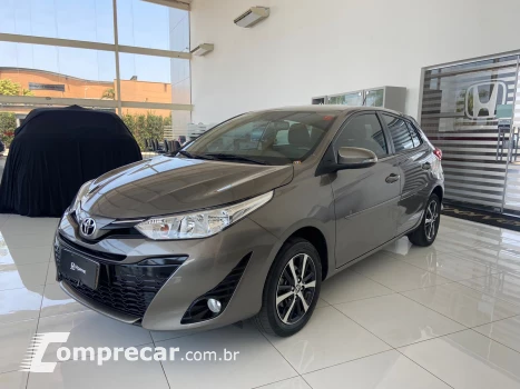 YARIS 1.5 16V Sedan XS Connect