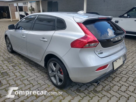 V40 2.0 T4 Kinetic