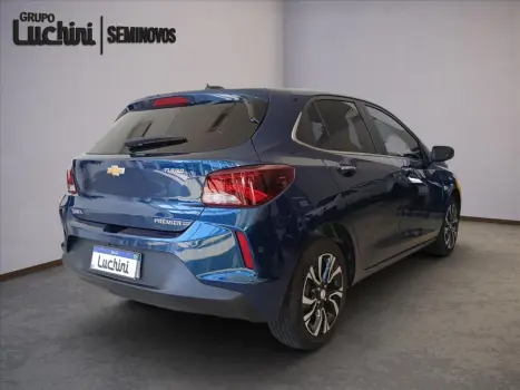 ONIX 1.0 TURBO FLEX PREMIER AUTOMÁTICO