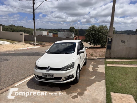 Volkswagen FOX 1.6 MI Rock IN RIO 8V 4 portas