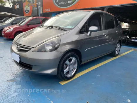 Honda Fit 4 portas