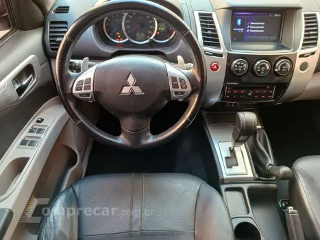 Pajero HPE 3.2 4x4 T.I. Dies. 5p Aut.