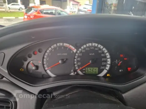 FOCUS HATCH - 1.6 GL 8V 4P MANUAL