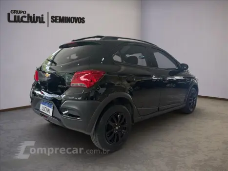 ONIX 1.4 MPFI ACTIV 8V FLEX 4P AUTOMÁTICO