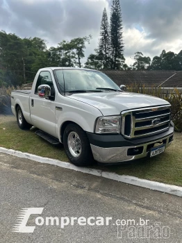 FORD F-250 4.2 XLT 4X2 CS V6 2 portas